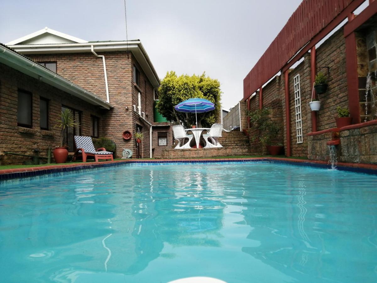 Amzee Bokmakierie Guest House Dana Bay Zewnętrze zdjęcie